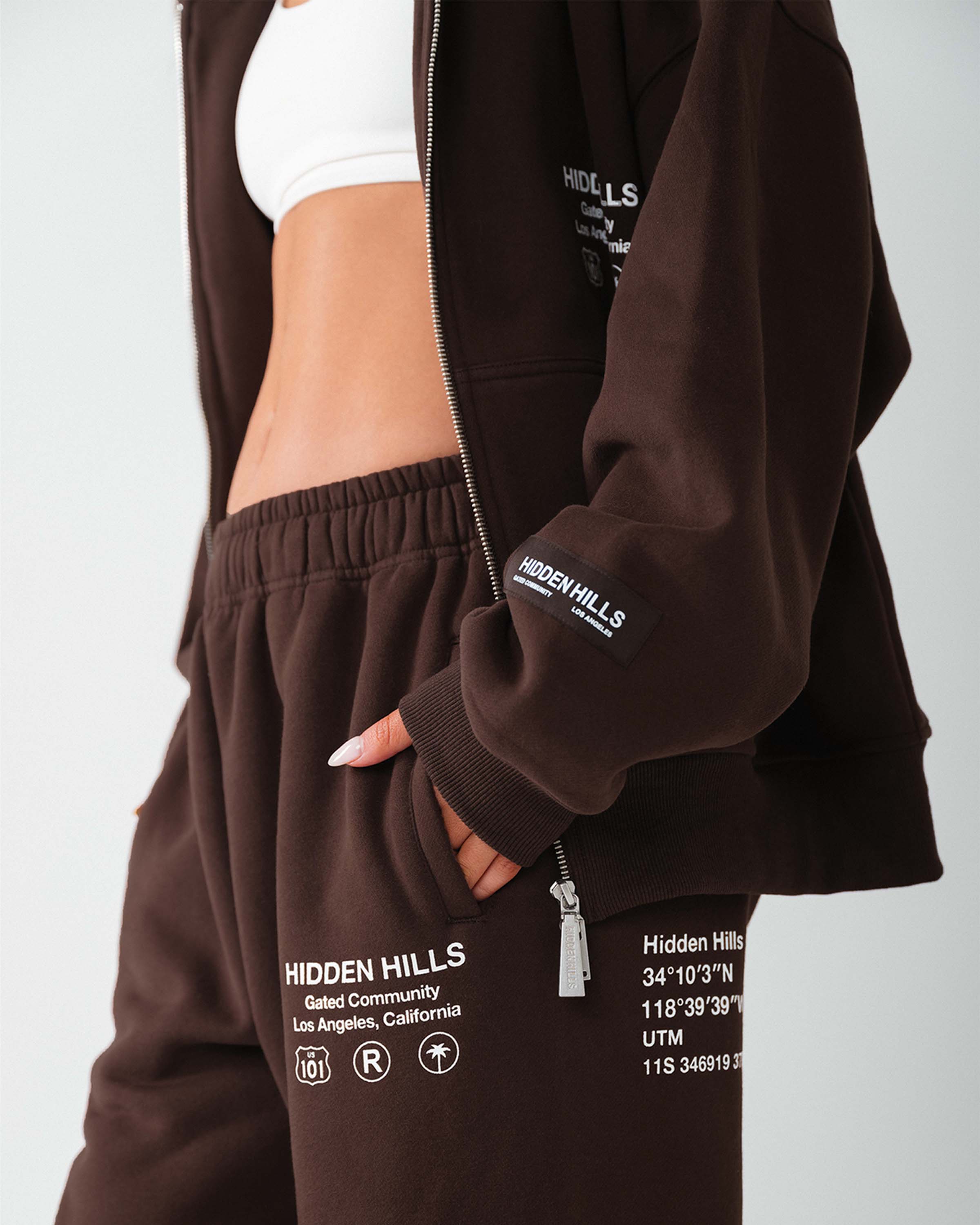 Label Straight Leg Sweatpants Dark Brown